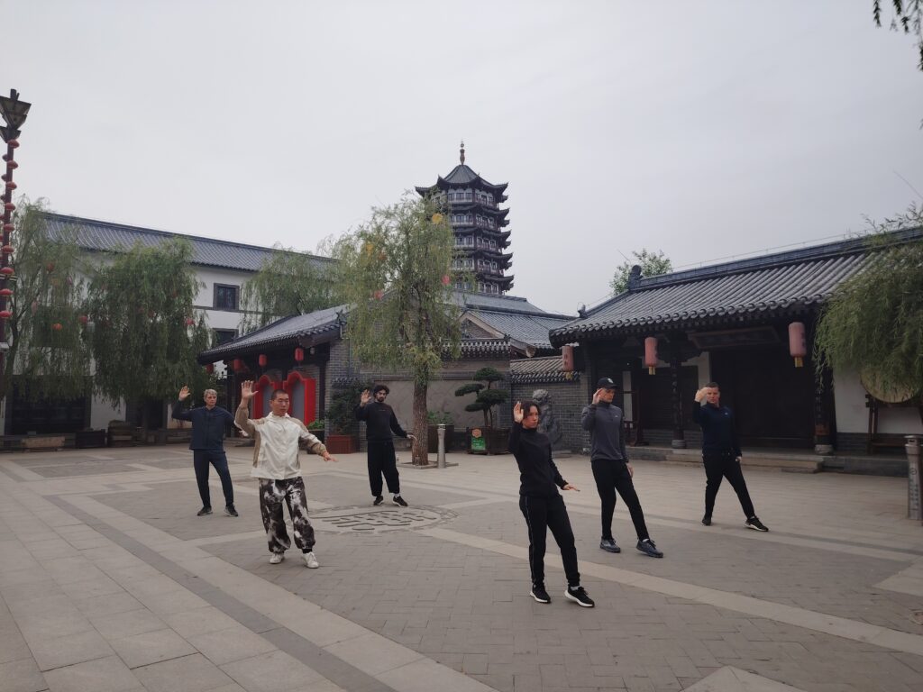 初级太极拳由刚入柔
